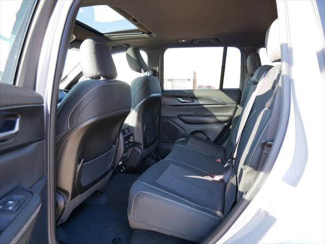 2026 Jeep Grand Cherokee Altitude 4x4