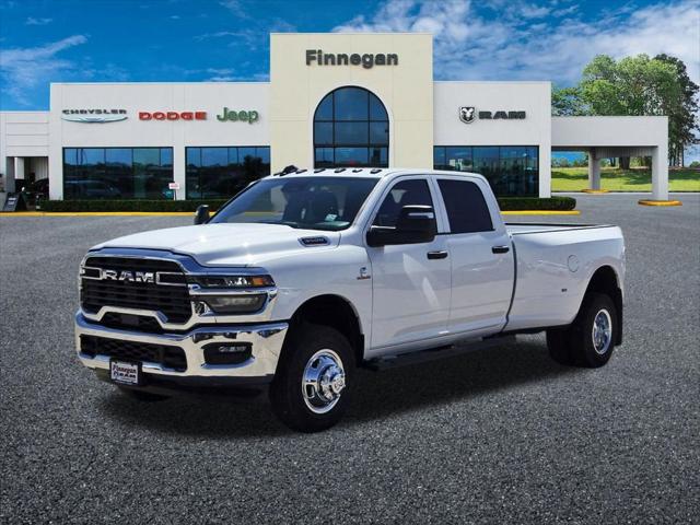 2026 RAM Ram 3500 RAM 3500 TRADESMAN CREW CAB 4X4 8 BOX