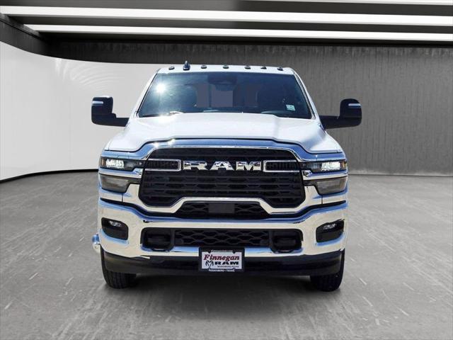 2026 RAM Ram 3500 RAM 3500 TRADESMAN CREW CAB 4X4 8 BOX