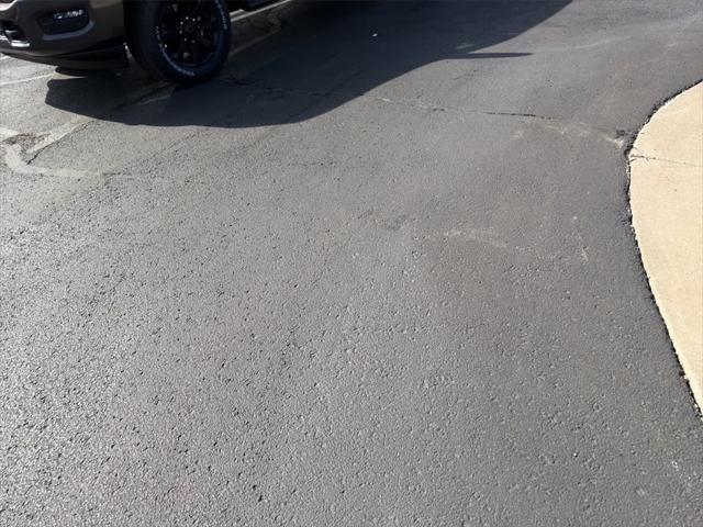 2026 RAM Ram 2500 RAM 2500 BLACK EXPRESS CREW CAB 4X4 64 BOX