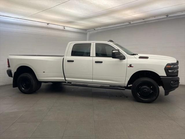 2026 RAM Ram 3500 RAM 3500 TRADESMAN CREW CAB 4X4 8 BOX 2026 RAM Ram 3500 RAM 3500 TRADESMAN CREW CAB 4X4 8 BOX