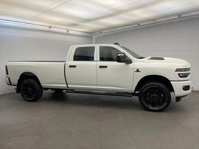 2026 RAM Ram 2500 RAM 2500 BLACK EXPRESS CREW CAB 4X4 8 BOX 2026 RAM Ram 2500 RAM 2500 BLACK EXPRESS CREW CAB 4X4 8 BOX