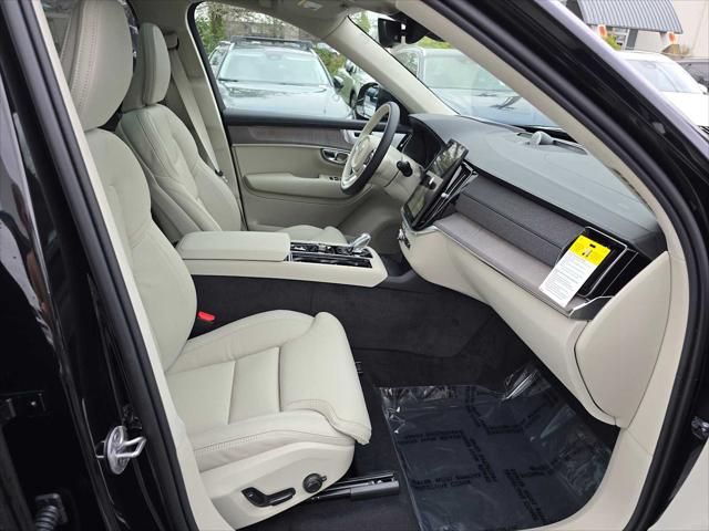 2026 Volvo XC90 Plug-In Hybrid Ultra, T8 AWD, Electric/Gasoline, Bright, 6 Seats