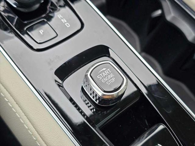 2026 Volvo XC90 Plug-In Hybrid Ultra, T8 AWD, Electric/Gasoline, Bright, 6 Seats