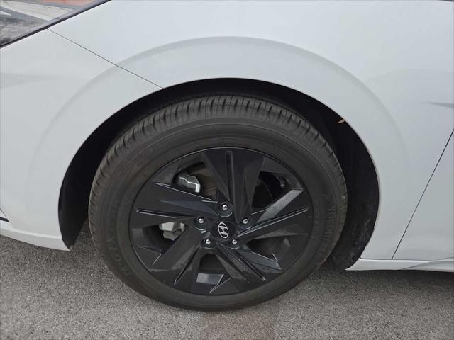 2021 Hyundai Elantra Hybrid Blue