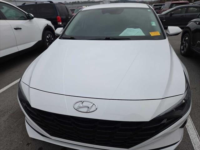 2021 Hyundai Elantra Hybrid Blue