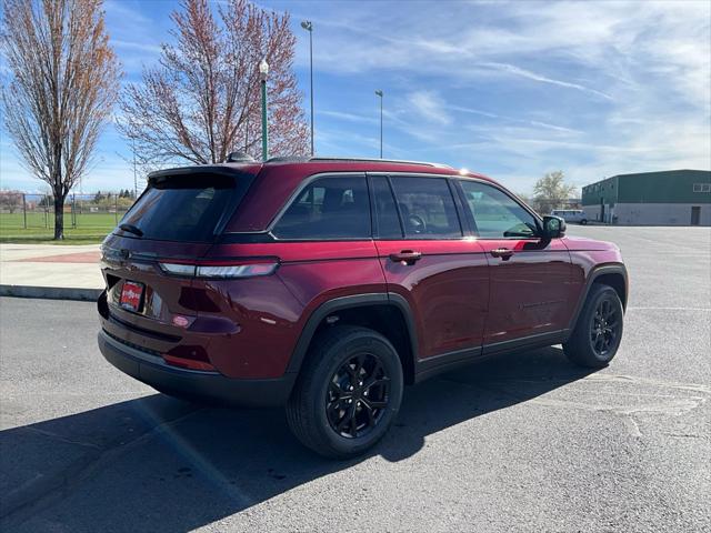 2026 Jeep Grand Cherokee GRAND CHEROKEE LAREDO ALTITUDE 4X4