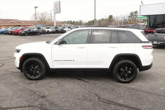 2026 Jeep Grand Cherokee Altitude 4x4