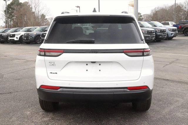 2026 Jeep Grand Cherokee Altitude 4x4