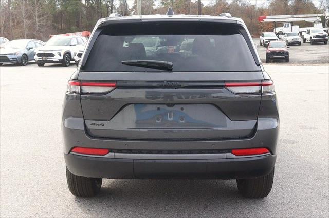 2026 Jeep Grand Cherokee Altitude 4x4