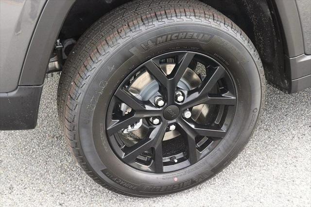 2026 Jeep Grand Cherokee Altitude 4x4