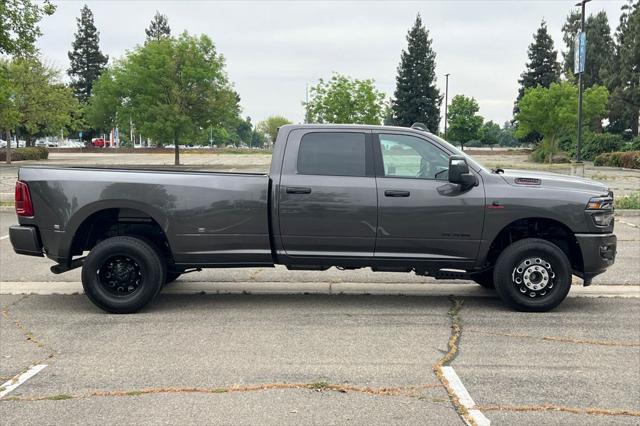 2026 RAM Ram 3500 RAM 3500 BIG HORN CREW CAB 4X4 8 BOX