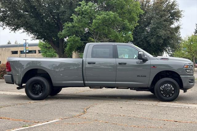 2026 RAM Ram 3500 RAM 3500 BIG HORN CREW CAB 4X4 8 BOX