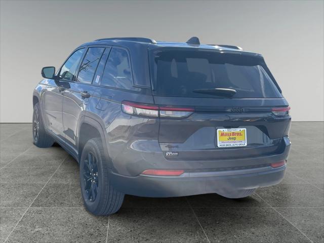 2026 Jeep Grand Cherokee GRAND CHEROKEE LAREDO ALTITUDE 4X4
