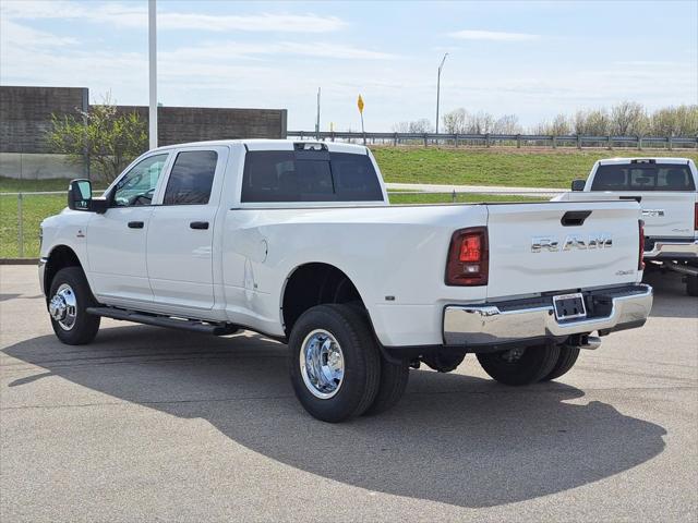 2026 RAM Ram 3500 RAM 3500 TRADESMAN CREW CAB 4X4 8 BOX