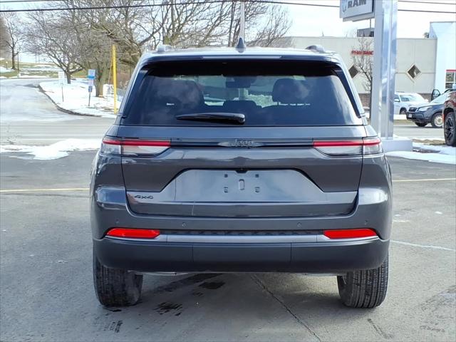2026 Jeep Grand Cherokee Altitude 4x4