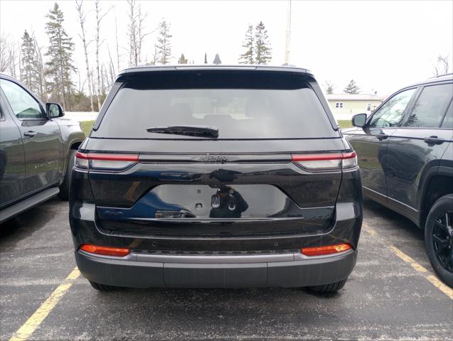 2026 Jeep Grand Cherokee Altitude 4x4