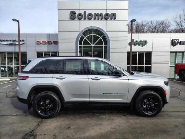 2026 Jeep Grand Cherokee GRAND CHEROKEE LAREDO ALTITUDE 4X4