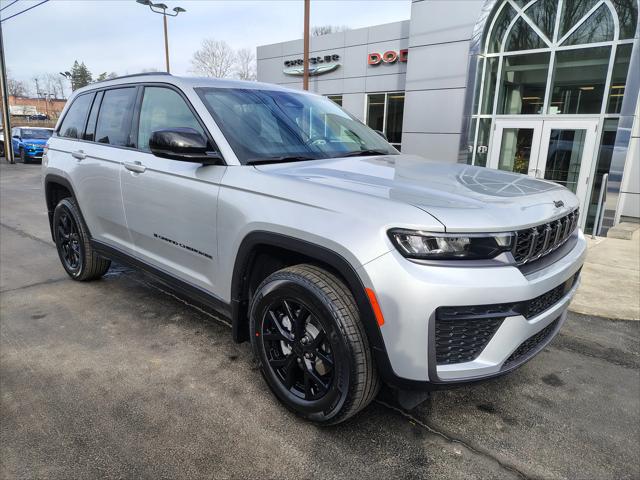 2026 Jeep Grand Cherokee GRAND CHEROKEE LAREDO ALTITUDE 4X4