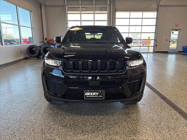 2026 Jeep Grand Cherokee Altitude 4x4