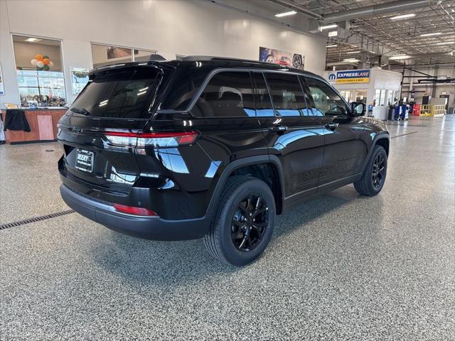 2026 Jeep Grand Cherokee Altitude 4x4