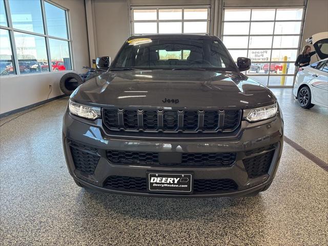 2026 Jeep Grand Cherokee GRAND CHEROKEE LAREDO ALTITUDE 4X4