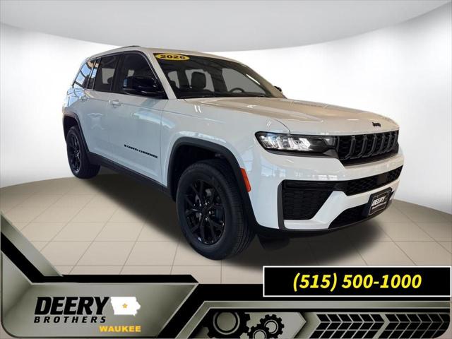 2026 Jeep Grand Cherokee Altitude 4x4 for sale in Waukee, IA