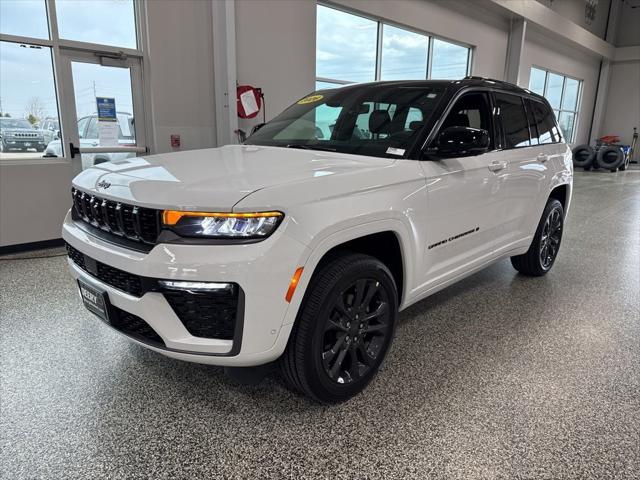 2026 Jeep Grand Cherokee GRAND CHEROKEE LIMITED RESERVE 4X4