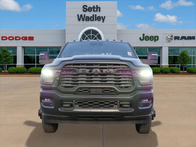 2026 RAM Ram 3500 RAM 3500 TRADESMAN CREW CAB 4X4 8 BOX