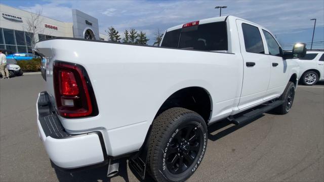 2026 RAM Ram 2500 RAM 2500 BLACK EXPRESS CREW CAB 4X4 64 BOX