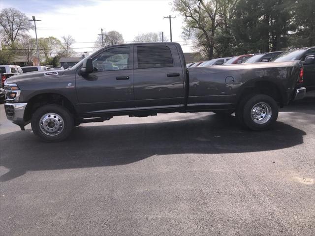 2026 RAM Ram 3500 RAM 3500 TRADESMAN CREW CAB 4X4 8 BOX
