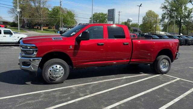 2026 RAM Ram 3500 RAM 3500 TRADESMAN CREW CAB 4X4 8 BOX