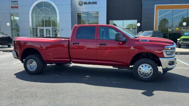 2026 Ram 3500 Tradesman Crew Cab 4x4 8' Box