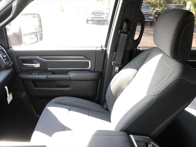 2026 Ram 3500 Big Horn Crew Cab 4x4 8' Box
