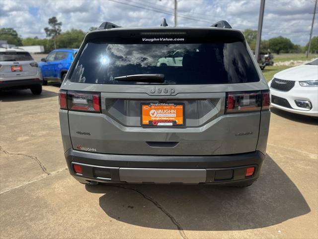 2026 Jeep Cherokee Laredo 4x4