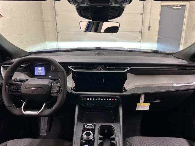 2026 Jeep Cherokee Laredo 4x4
