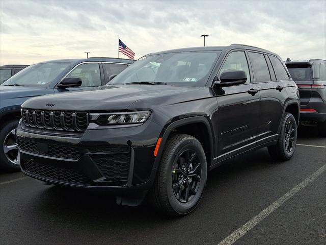 2026 Jeep Grand Cherokee GRAND CHEROKEE LAREDO ALTITUDE 4X4