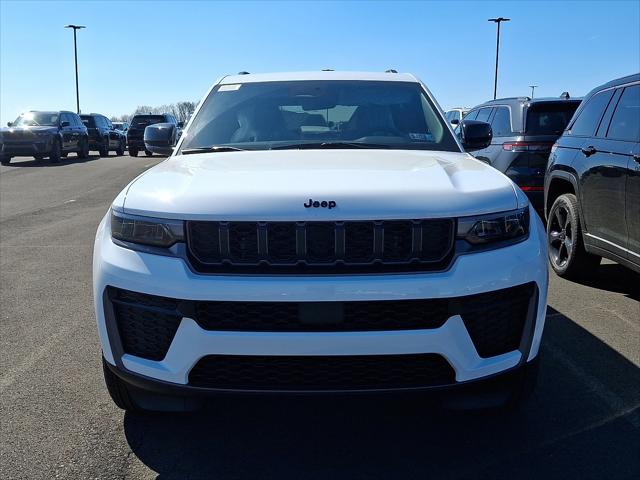 2026 Jeep Grand Cherokee GRAND CHEROKEE LAREDO ALTITUDE 4X4