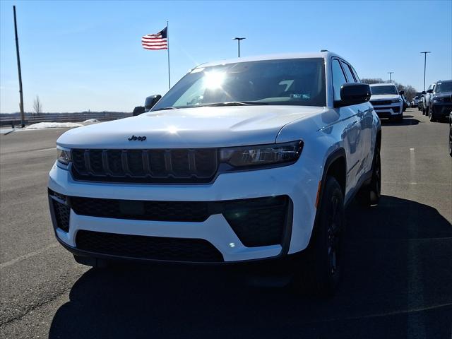 2026 Jeep Grand Cherokee GRAND CHEROKEE LAREDO ALTITUDE 4X4