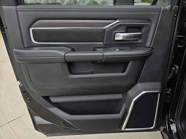 2026 Ram 3500 Laramie Crew Cab 4x4 8' Box