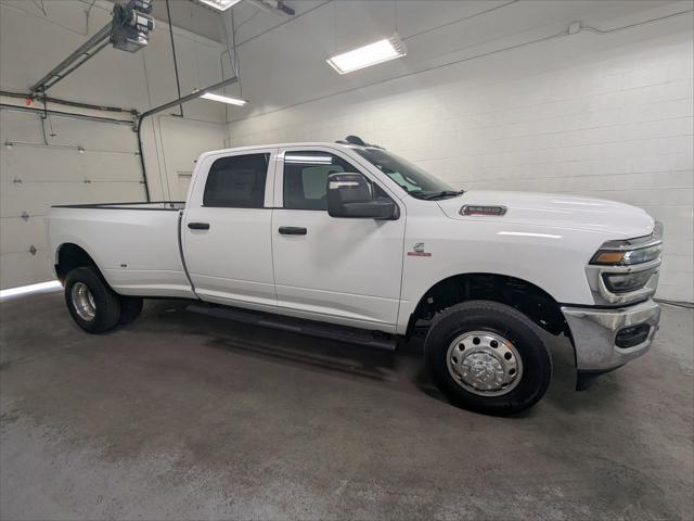 2026 RAM Ram 3500 RAM 3500 TRADESMAN CREW CAB 4X4 8 BOX