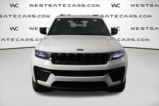 2026 Jeep Grand Cherokee GRAND CHEROKEE LAREDO ALTITUDE 4X2