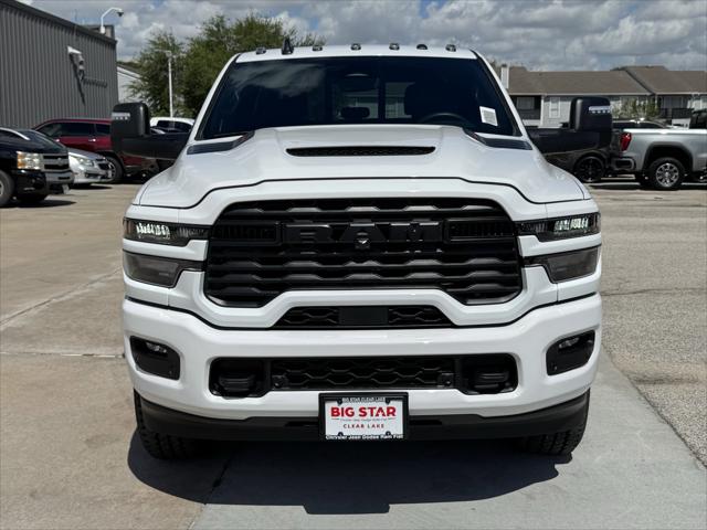 2026 RAM Ram 2500 RAM 2500 BLACK EXPRESS CREW CAB 4X4 64 BOX