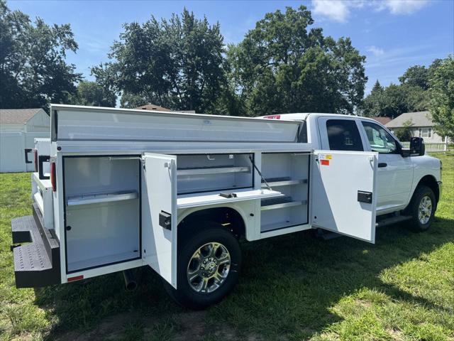 2026 RAM 3500 Chassis RAM 3500 TRADESMAN CREW CAB CHASSIS 4X4 60 CA