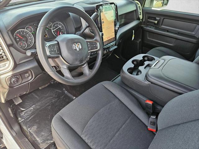 2026 RAM Ram 2500 RAM 2500 BLACK EXPRESS CREW CAB 4X4 64 BOX