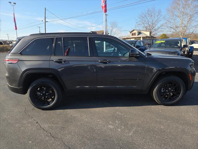 2026 Jeep Grand Cherokee GRAND CHEROKEE LAREDO ALTITUDE 4X4