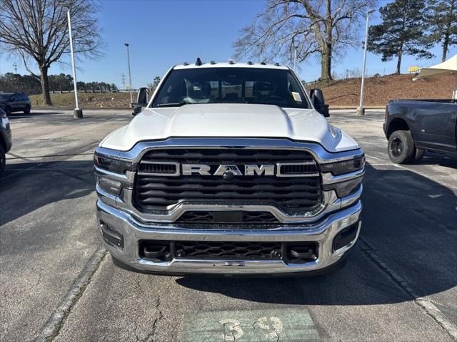 2026 RAM Ram 3500 RAM 3500 TRADESMAN CREW CAB 4X4 8 BOX