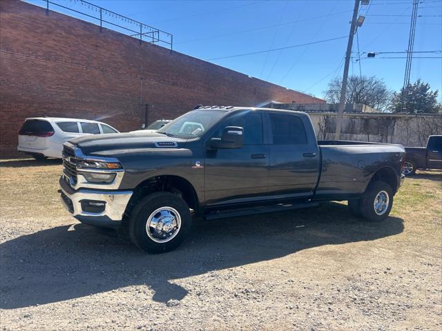 2026 RAM Ram 3500 RAM 3500 TRADESMAN CREW CAB 4X4 8 BOX
