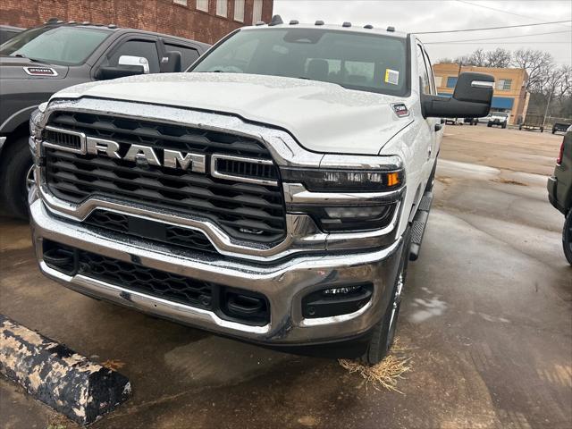 2026 RAM Ram 2500 RAM 2500 TRADESMAN CREW CAB 4X4 64 BOX