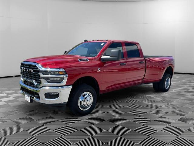 2026 RAM Ram 3500 RAM 3500 TRADESMAN CREW CAB 4X4 8 BOX